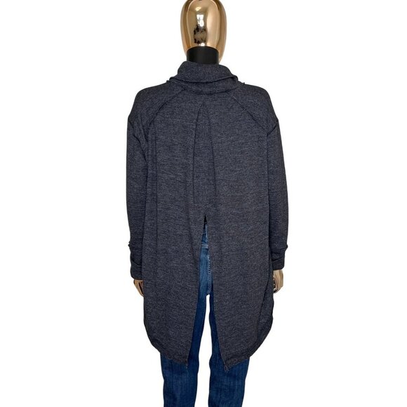 ✨ Free People Heather Gray Split-Back Oversized Turtleneck Sweater – Large ✨ - Picture 4 of 10